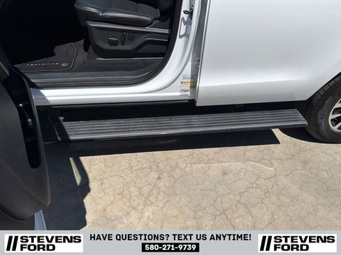 Used 2025 Ford Expedition Platinum AWD/4WD image 13