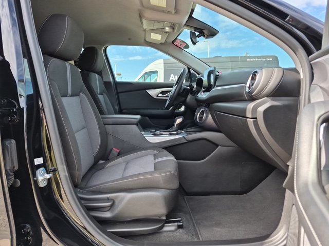 Used 2025 Chevrolet Blazer LT FWD image 19