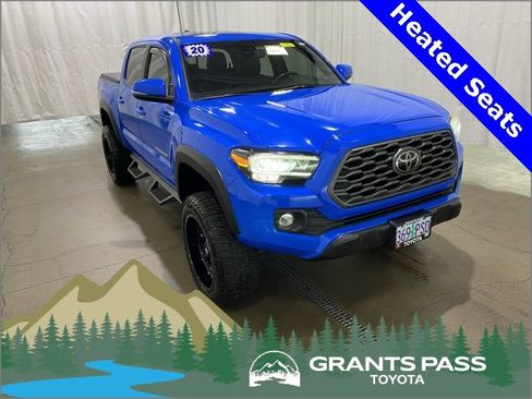 Used 2020 Toyota Tacoma TRD Off-Road image 1