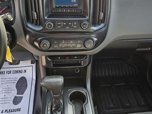 Used 2015 Chevrolet Colorado W/T image 15