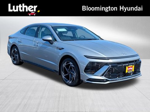 New 2026 Hyundai Sonata SEL image 1
