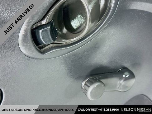 Used 2017 Nissan Versa S Plus FWD image 13