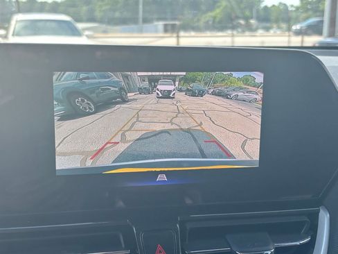 Used 2025 Chevrolet TrailBlazer LT w/ Driver Confidence Package AWD/4WD image 22