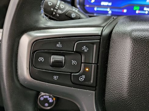 Used 2023 Chevrolet Silverado 1500 LT AWD/4WD image 7