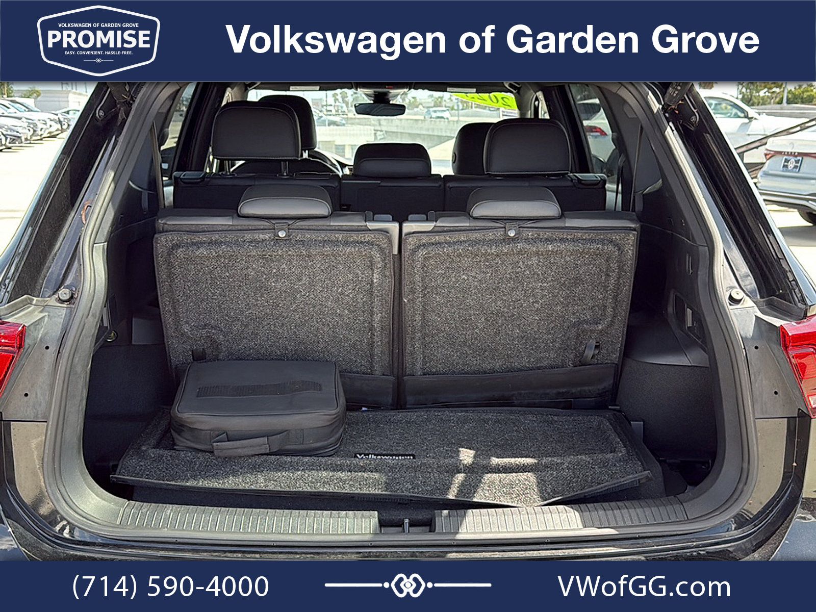 Used 2023 Volkswagen Tiguan SE R-Line FWD image 12