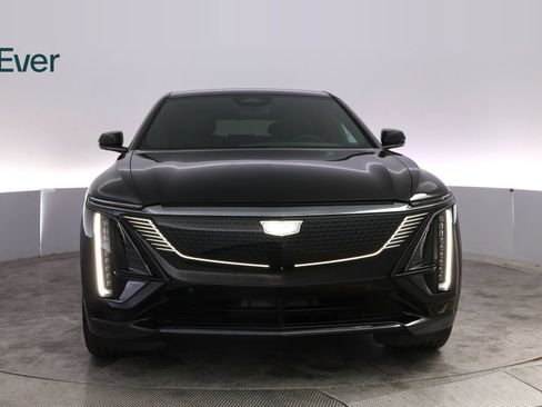 Used 2024 Cadillac Lyriq Sport AWD/4WD image 12