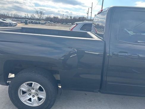 Used 2018 Chevrolet Silverado 1500 LT image 22