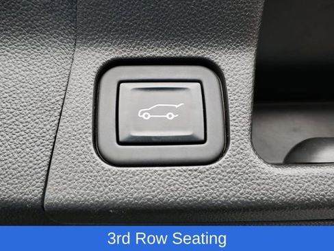 Used 2023 GMC Acadia AT4 w/ Technology Package image 9