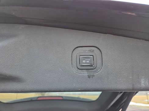 Used 2016 Chevrolet Equinox LTZ image 55