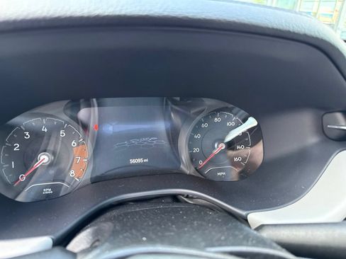 Used 2025 Jeep Compass Limited AWD/4WD image 13