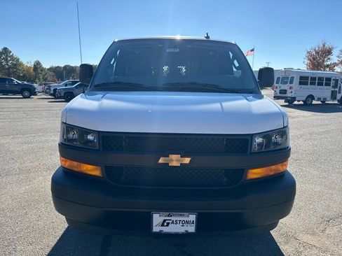 New 2025 Chevrolet Express 2500 w/ Driver Convenience Package image 8