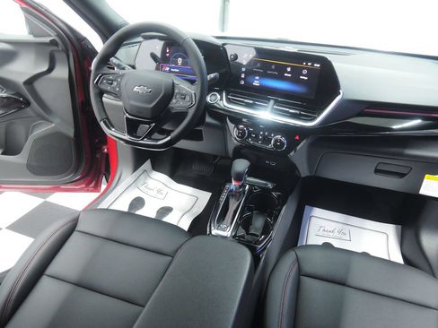 New 2026 Chevrolet Trax RS w/ Driver Confidence Package FWD image 28