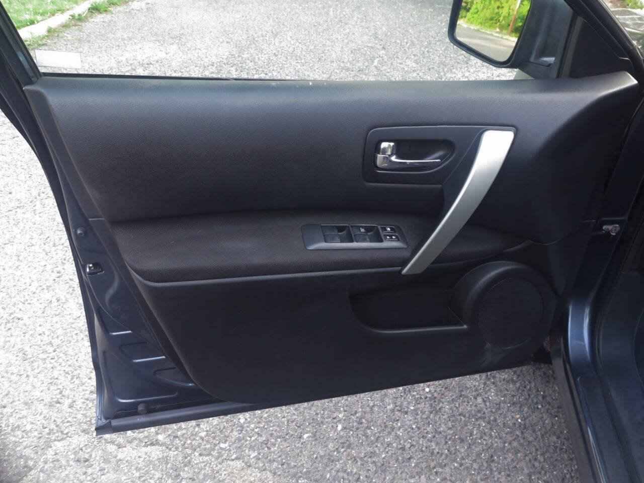 Used 2012 Nissan Rogue S AWD/4WD image 17