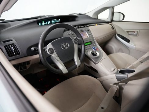 Used 2012 Toyota Prius Three image 6