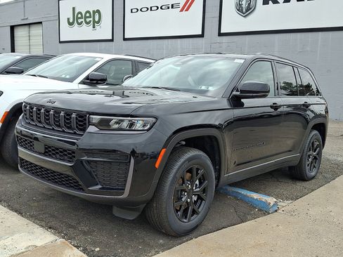New 2026 Jeep Grand Cherokee L 4WD image 3