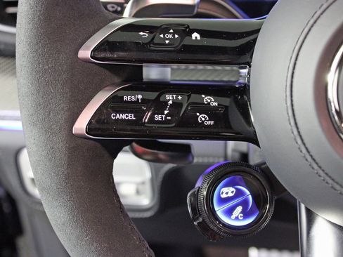 Certified 2025 Mercedes-Benz GLE 53 AMG 4MATIC image 19