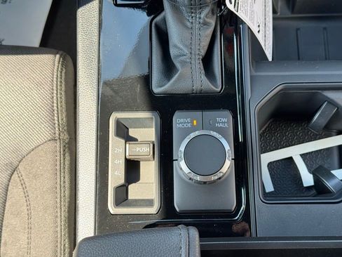 New 2026 Toyota Tundra SR5 AWD/4WD image 19
