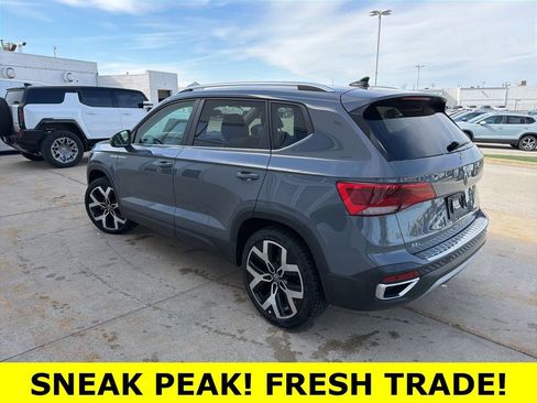 Used 2023 Volkswagen Taos SEL image 6