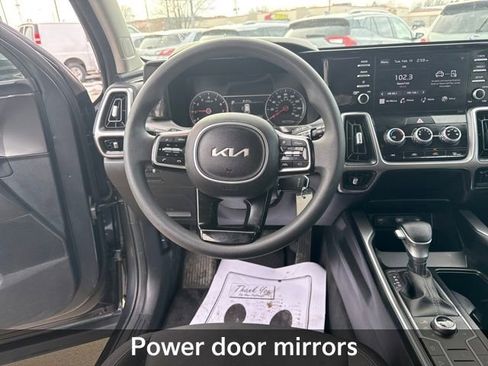 Used 2023 Kia Sorento LX image 14