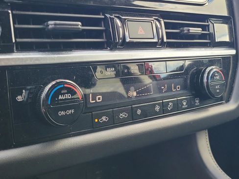 Certified 2023 Nissan Pathfinder SV image 32