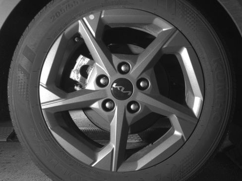Used 2025 Kia K4 FWD image 15