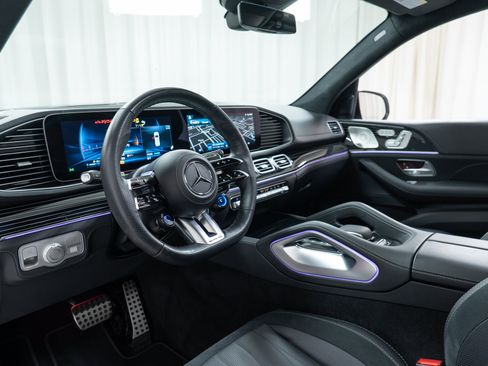 Certified 2025 Mercedes-Benz GLS 63 AMG 4MATIC image 12
