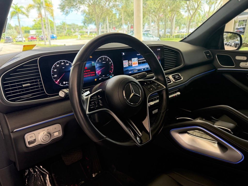 Used 2025 Mercedes-Benz GLE 350 4MATIC image 6