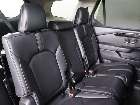 Used 2024 Honda Pilot Touring image 30
