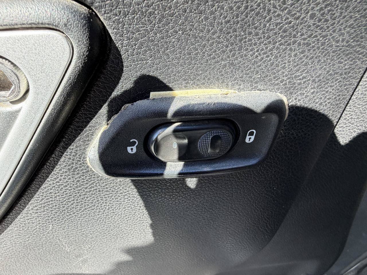 Used 2014 Jeep Wrangler Rubicon w/ Dual Top Group AWD/4WD image 16