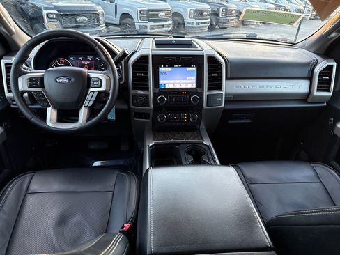 Used 2019 Ford F250 Lariat w/ Lariat Value Package image 6