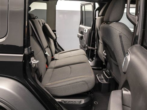 Used 2025 Jeep Wrangler Unlimited Sport S 4xe w/ Convenience Group AWD/4WD image 33