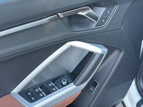 Certified 2025 Audi Q3 2.0T Premium image 13