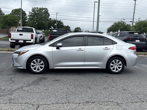 Used 2023 Toyota Corolla LE FWD image 8