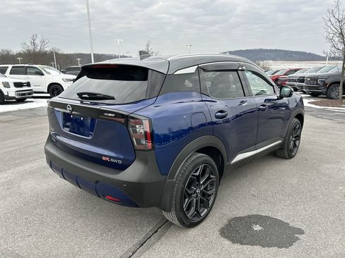 Used 2025 Nissan Kicks SR w/ SR Premium Package image 7