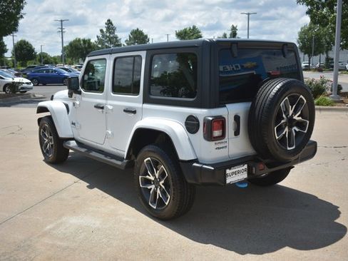 Used 2024 Jeep Wrangler Unlimited AWD/4WD image 8
