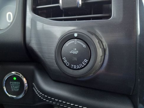 New 2025 Ford F150 Lightning Platinum image 24