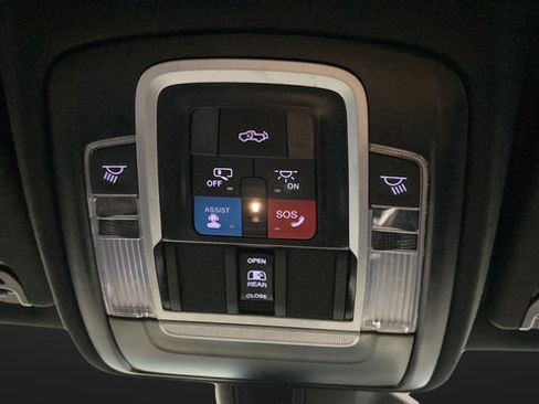 Certified 2025 RAM 1500 Big Horn AWD/4WD image 39