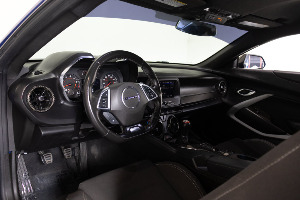 Used 2021 Chevrolet Camaro LT RWD image 16