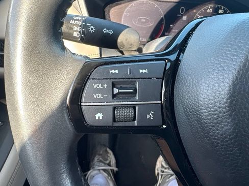Used 2024 Honda HR-V EX-L image 18