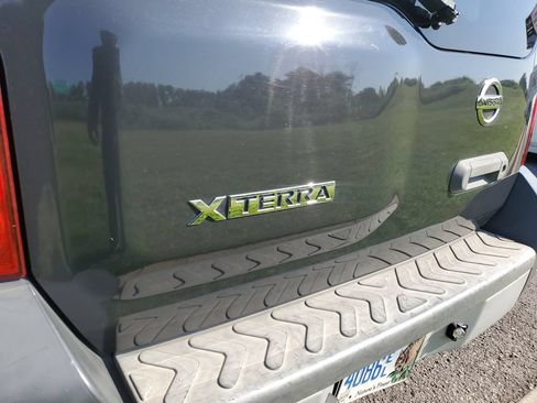 Used 2015 Nissan Xterra X RWD image 11