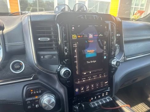 Used 2019 RAM 1500 Limited AWD/4WD image 3