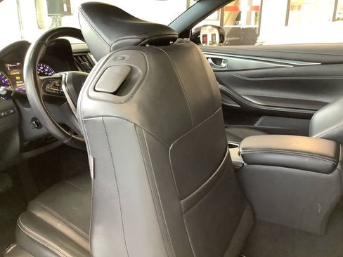 Used 2019 INFINITI Q60 3.0t Luxe w/ Essential Package AWD/4WD image 19