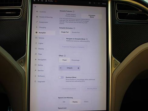 Used 2016 Tesla Model X 75D AWD/4WD image 18