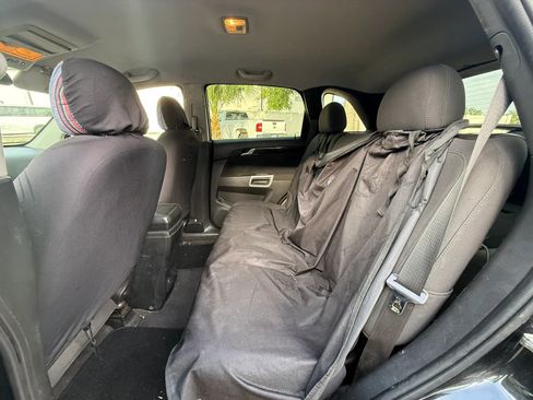Used 2013 Chevrolet Captiva Sport LS FWD image 9