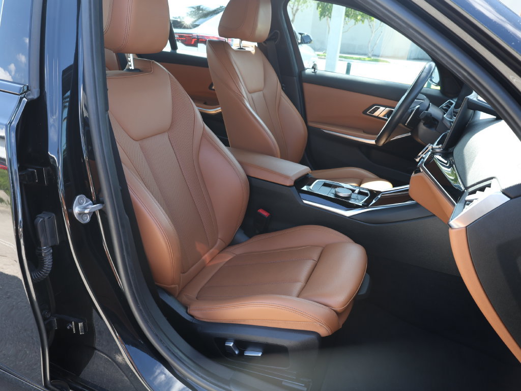 Used 2023 BMW 330i Sedan RWD image 21