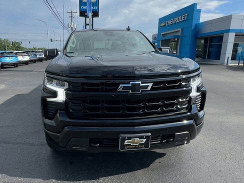 Used 2025 Chevrolet Silverado 1500 RST w/ Z71 Off-Road Package AWD/4WD image 3