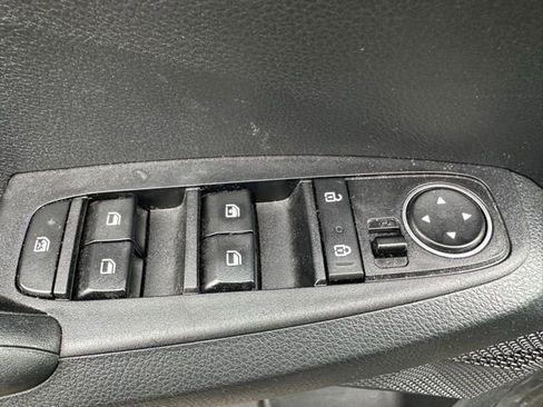 Used 2023 Kia Seltos LX AWD/4WD image 11