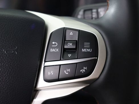 Used 2025 Ford Explorer Active w/ Active Comfort Package AWD/4WD image 45