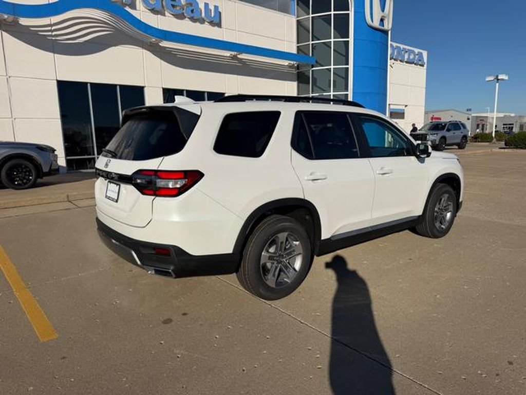 New 2026 Honda Pilot EX-L image 2