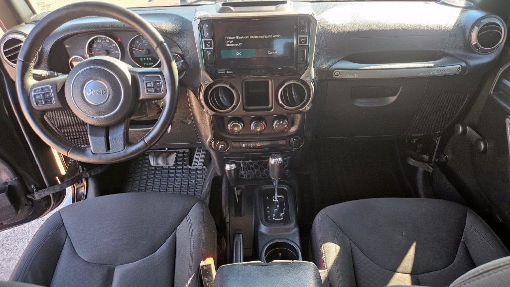 Used 2016 Jeep Wrangler Sport w/ Connectivity Group AWD/4WD image 5